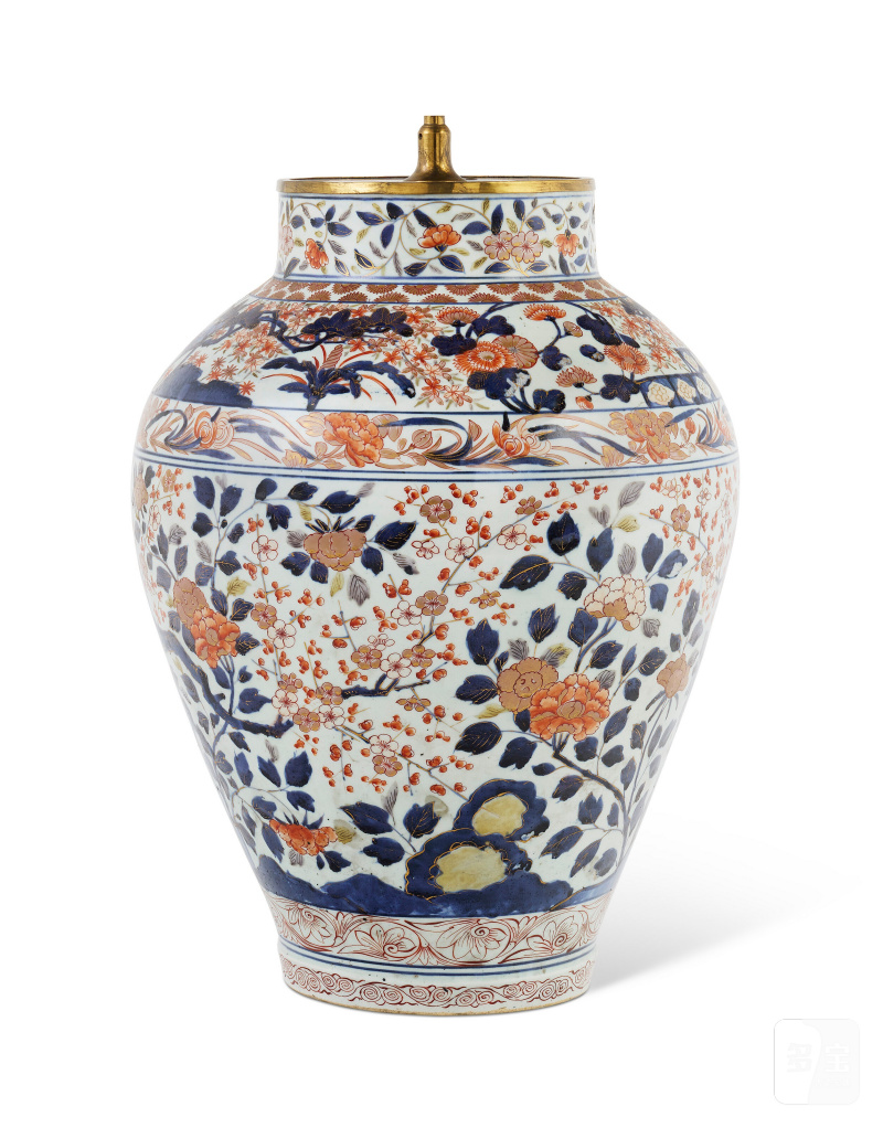 A LARGE IMARI JAR MOUNTED AS A LAMP  JAPAN, EDO PERIOD, CIRCA 1700 - 图2